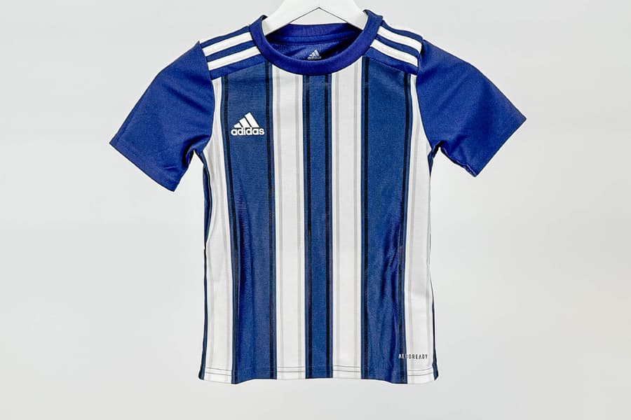 3 adidas Kinder Trikots Striped 21 dunkelblau/weiß, Gr. 128